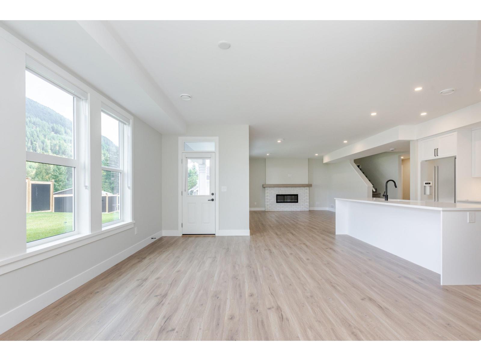 1995 WOODSIDE BOULEVARD, Mt Woodside, Agassiz