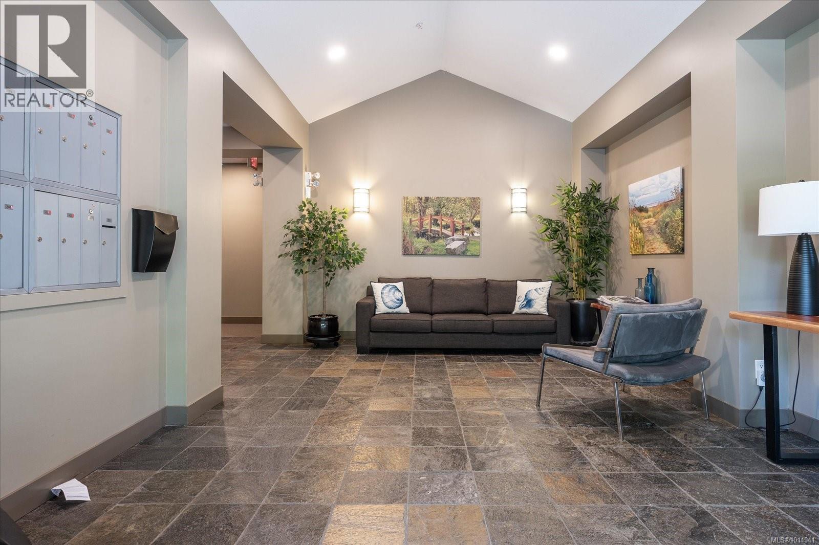 402 1325 Cape Cod Dr, Parksville
