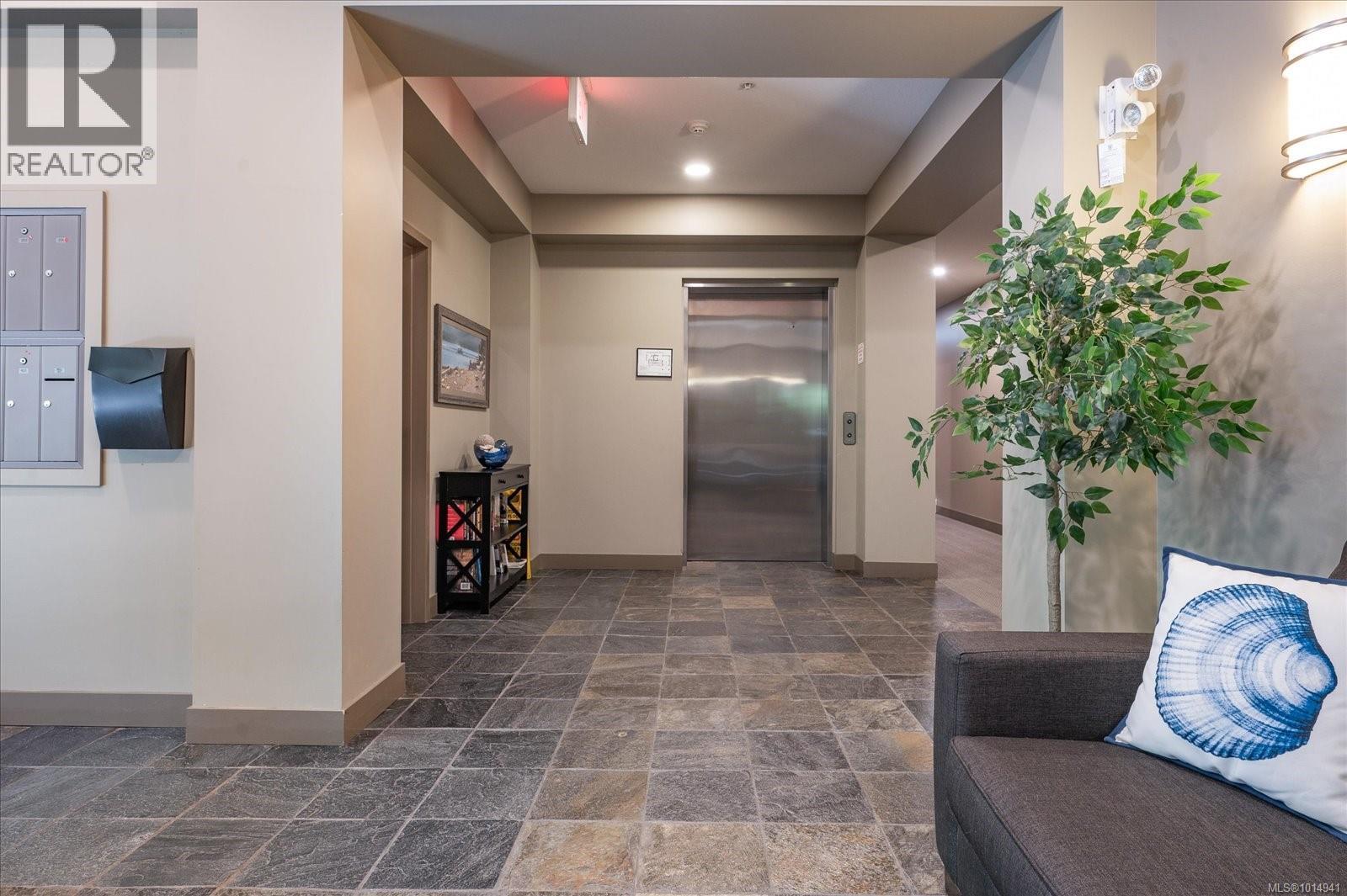 402 1325 Cape Cod Dr, Parksville
