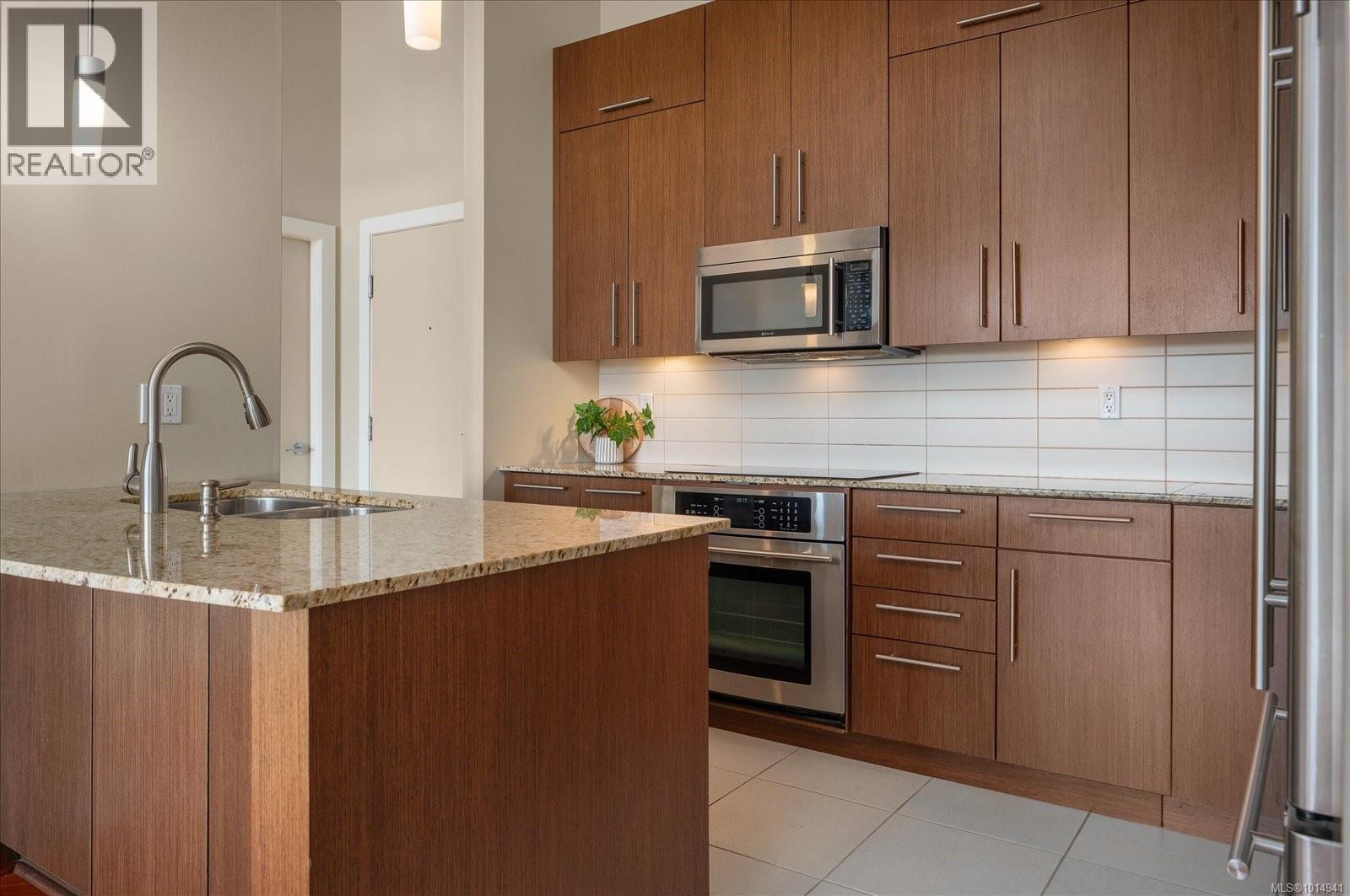 402 1325 Cape Cod Dr, Parksville