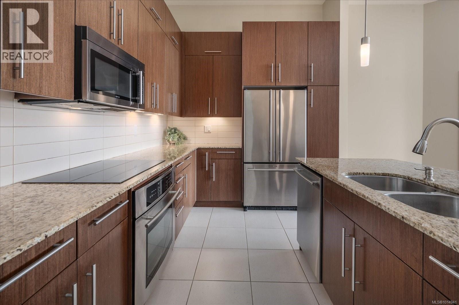 402 1325 Cape Cod Dr, Parksville