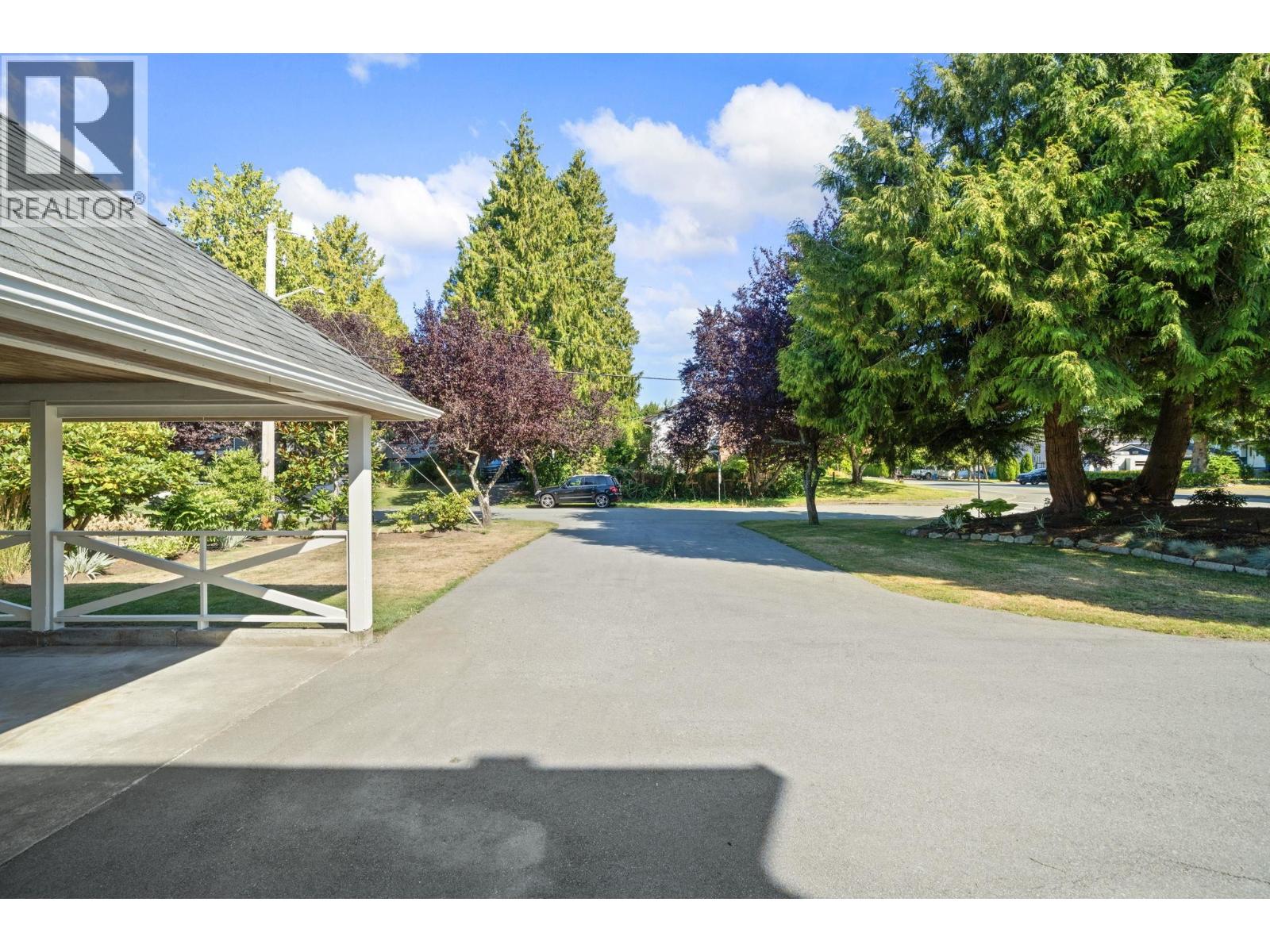 5340 CAMARO DRIVE, Tsawwassen