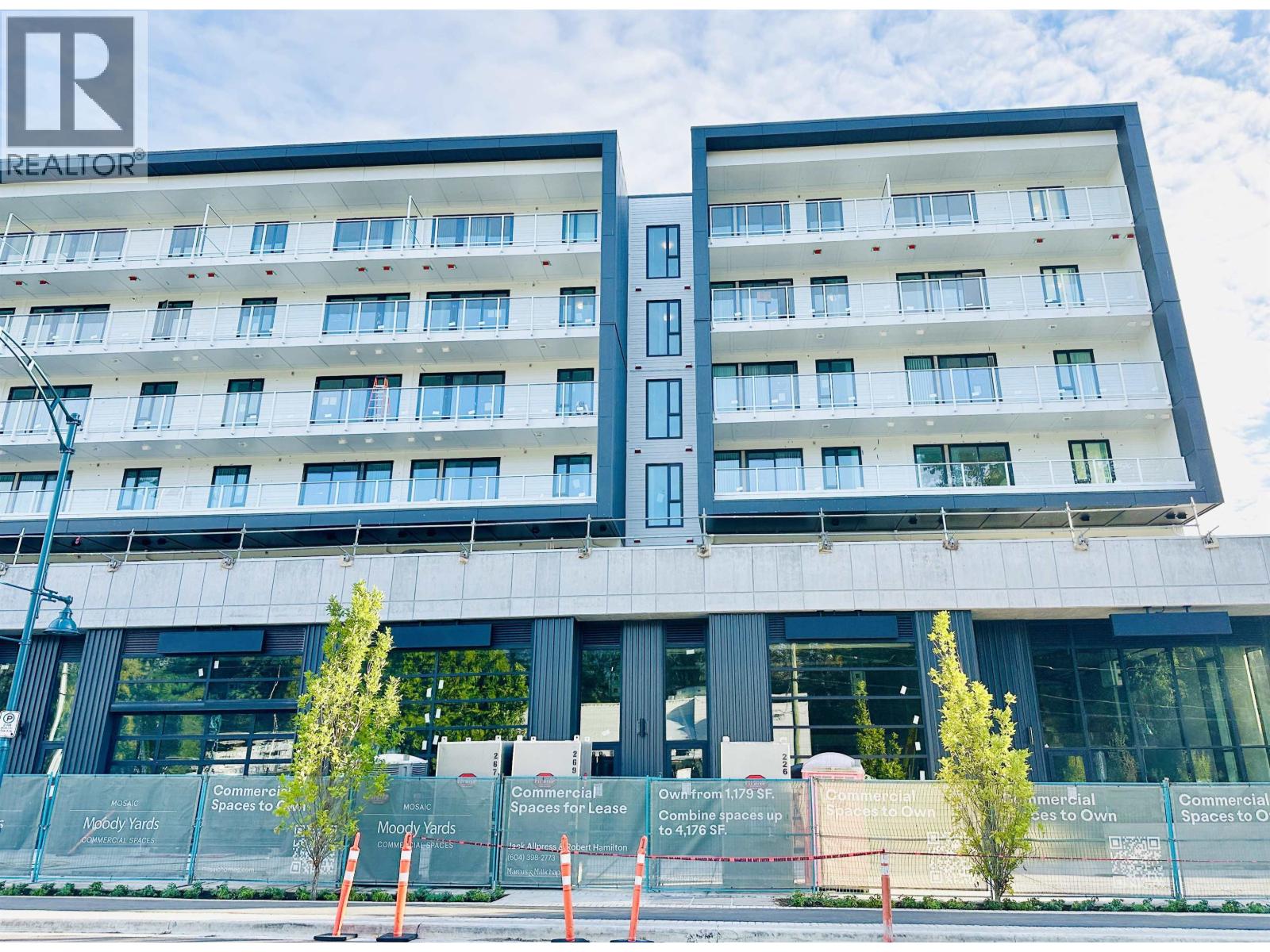 414 3055 MURRAY STREET, Port Moody