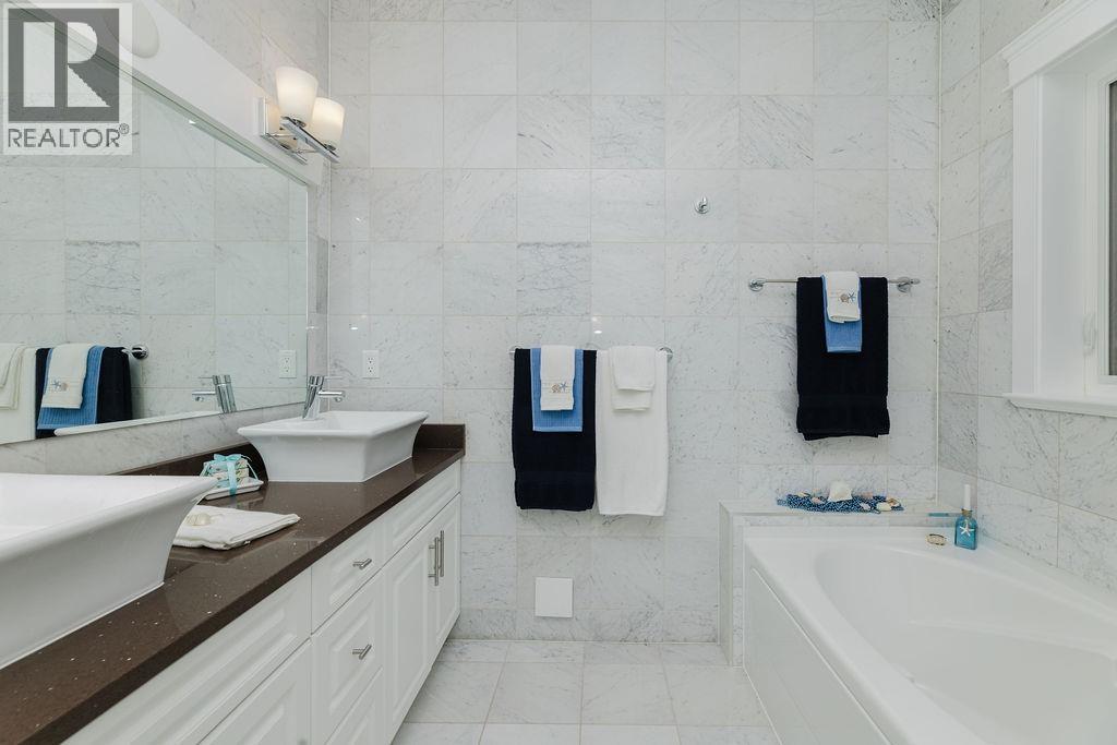 764 GERUSSI LANE, Gibsons