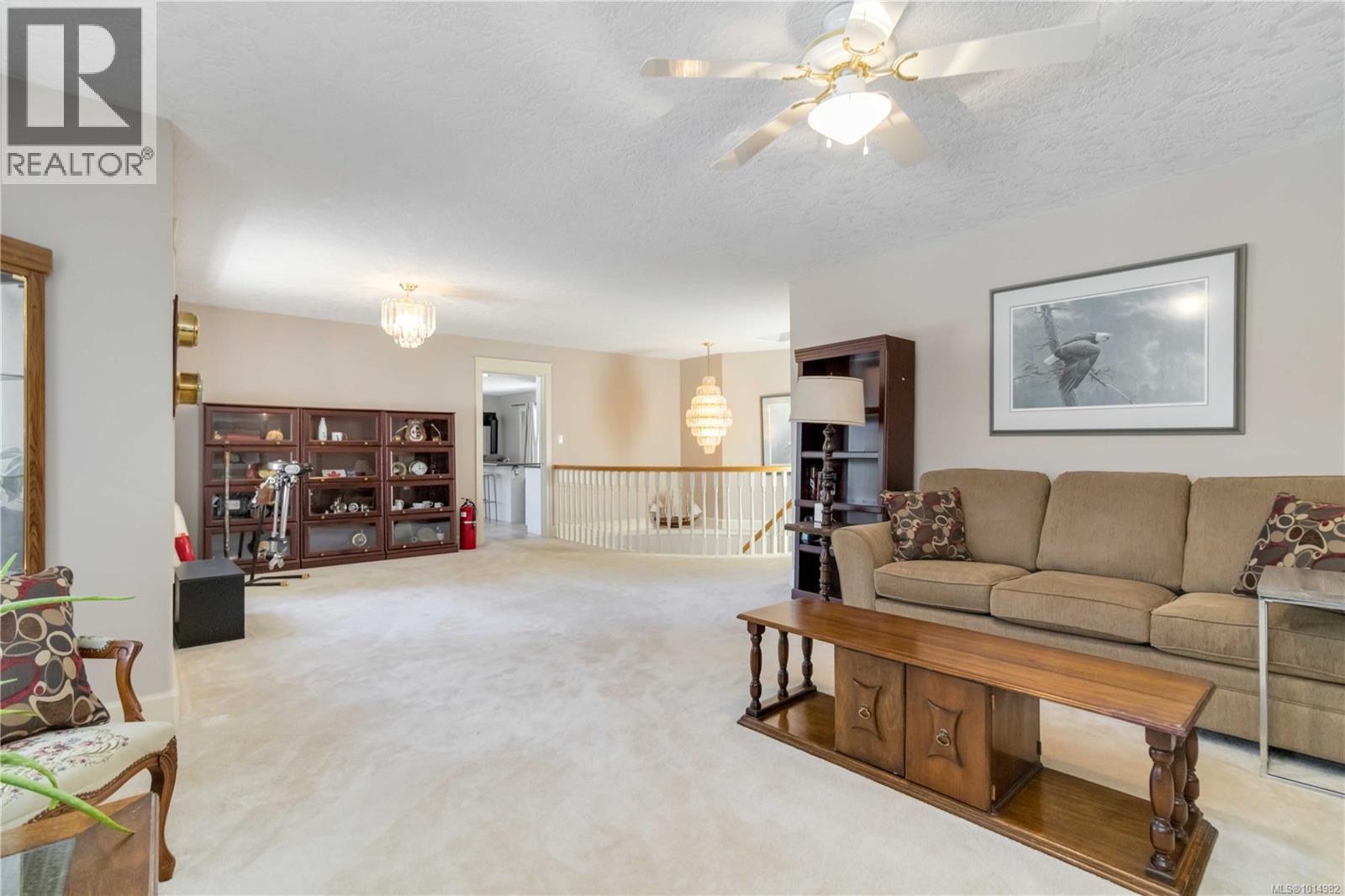  6260 Elaine Way, Central Saanich