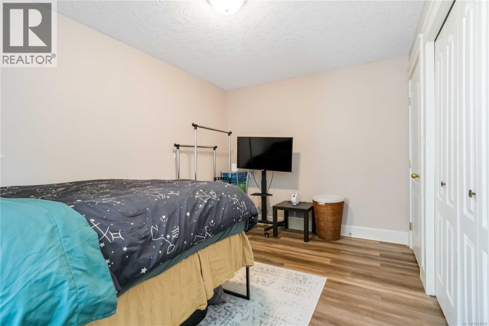  6260 Elaine Way, Central Saanich