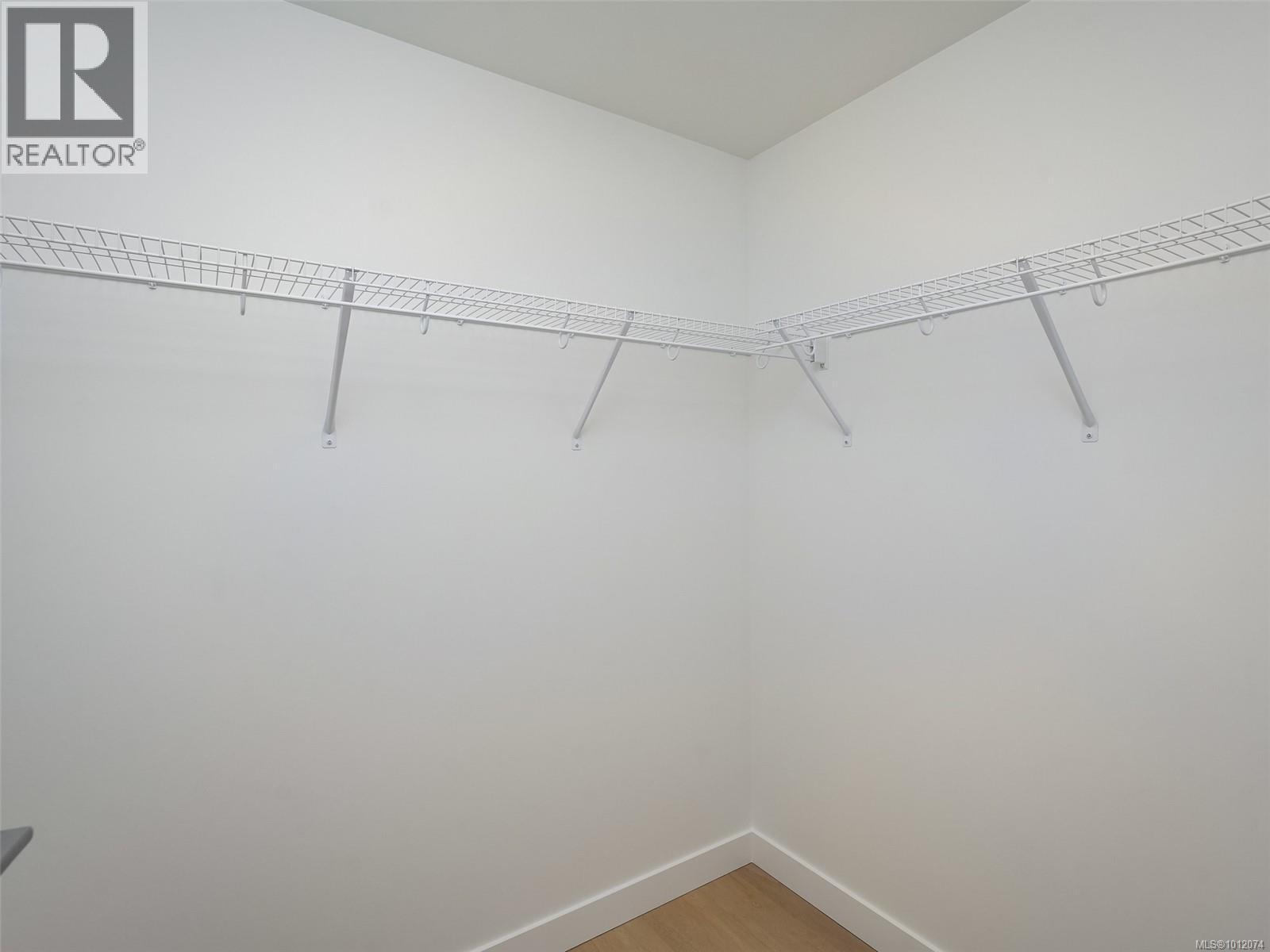 908 1100 Yates Street, Victoria