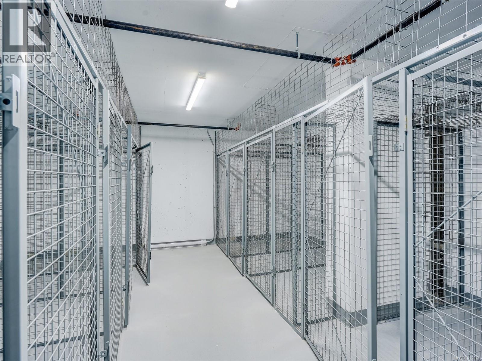 908 1100 Yates Street, Victoria