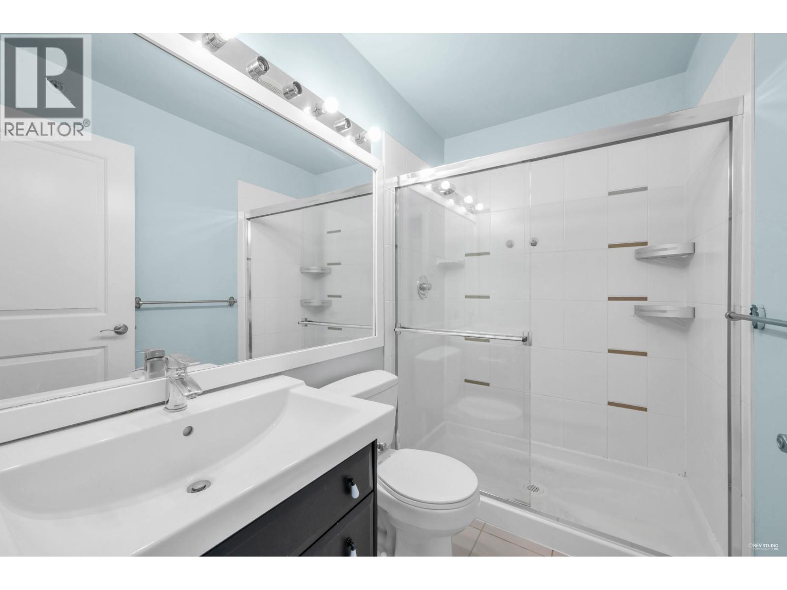 51 9229 UNIVERSITY CRESCENT, Burnaby