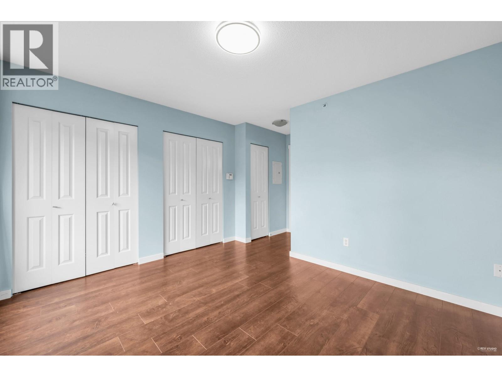 51 9229 UNIVERSITY CRESCENT, Burnaby