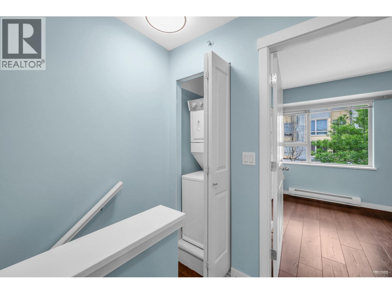 51 9229 UNIVERSITY CRESCENT, Burnaby