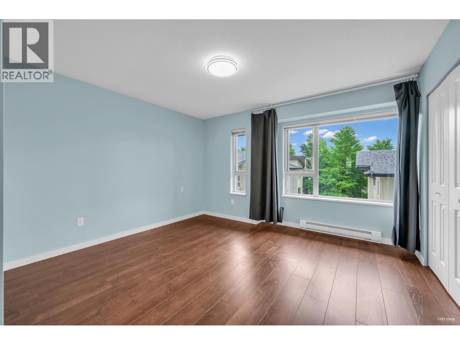 51 9229 UNIVERSITY CRESCENT, Burnaby