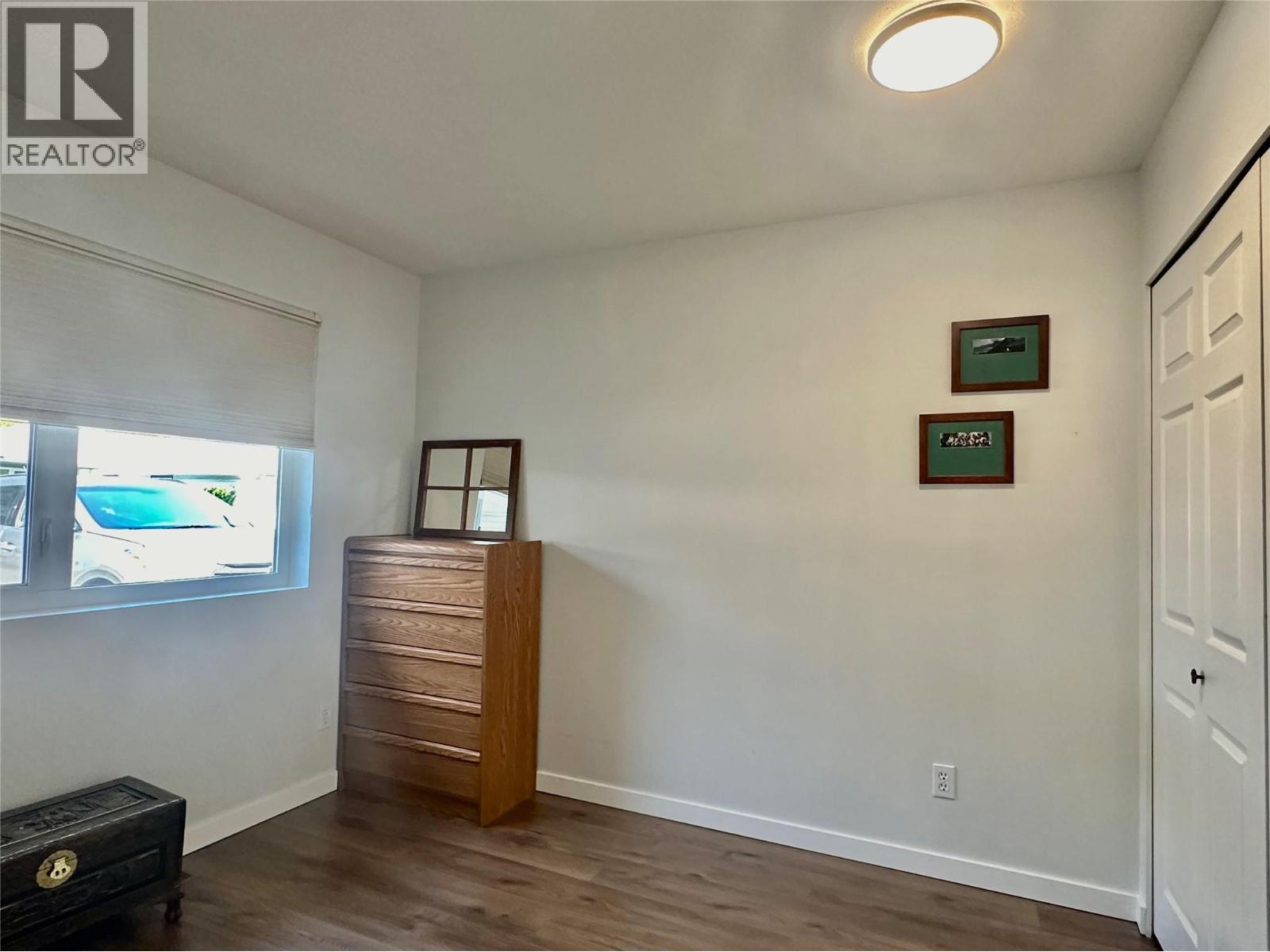 6446 MEADOWS Drive Unit# 35, Oliver