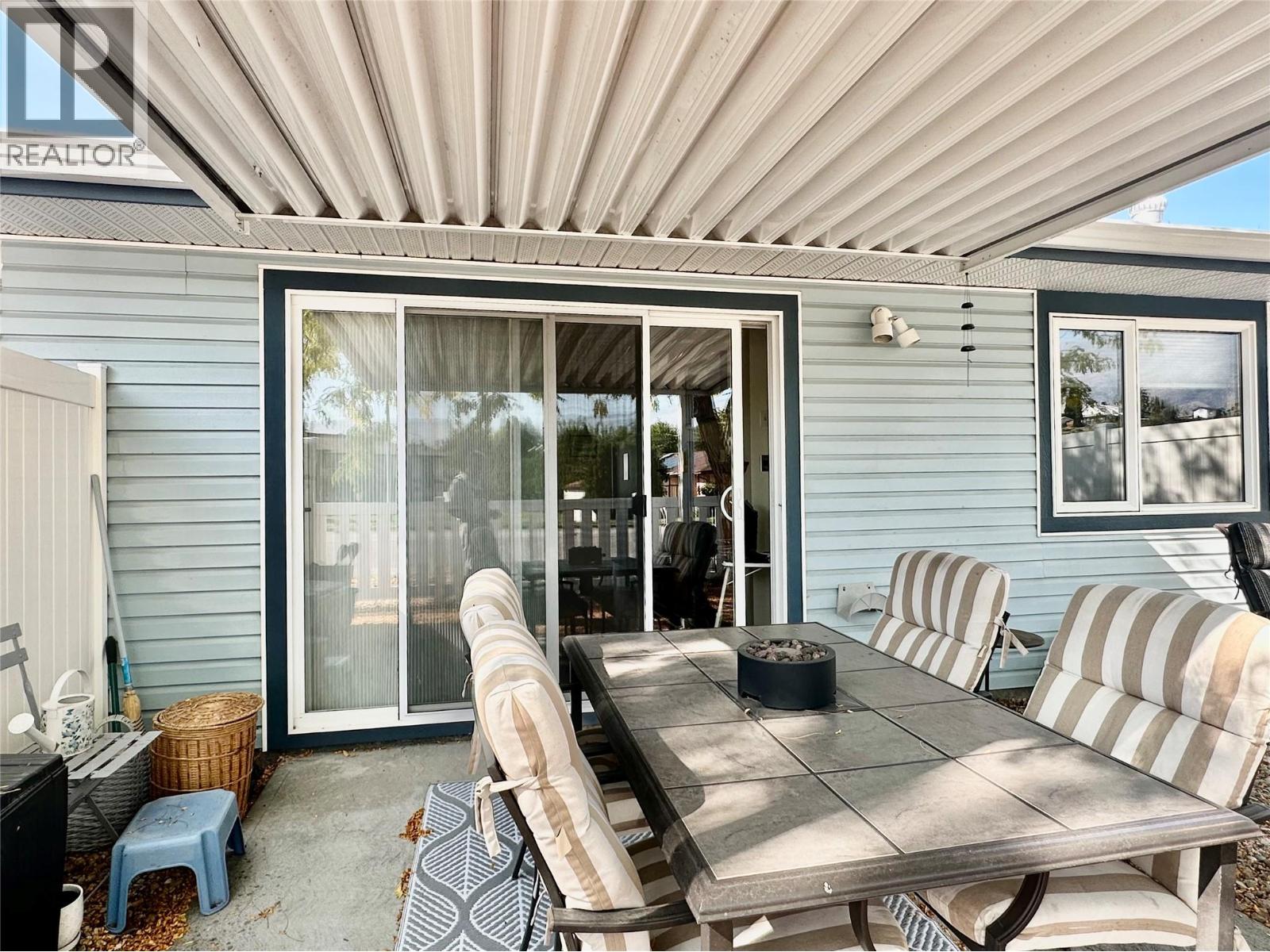 6446 MEADOWS Drive Unit# 35, Oliver