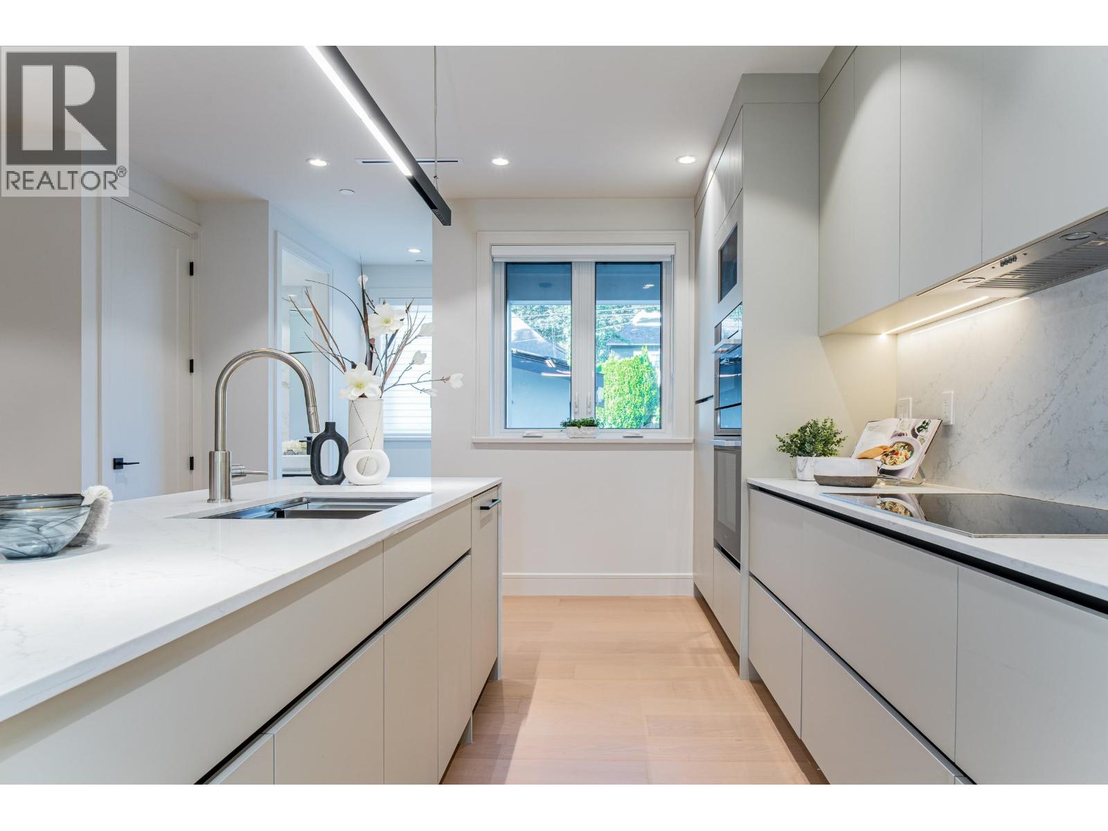 3847 W 26TH AVENUE, Vancouver