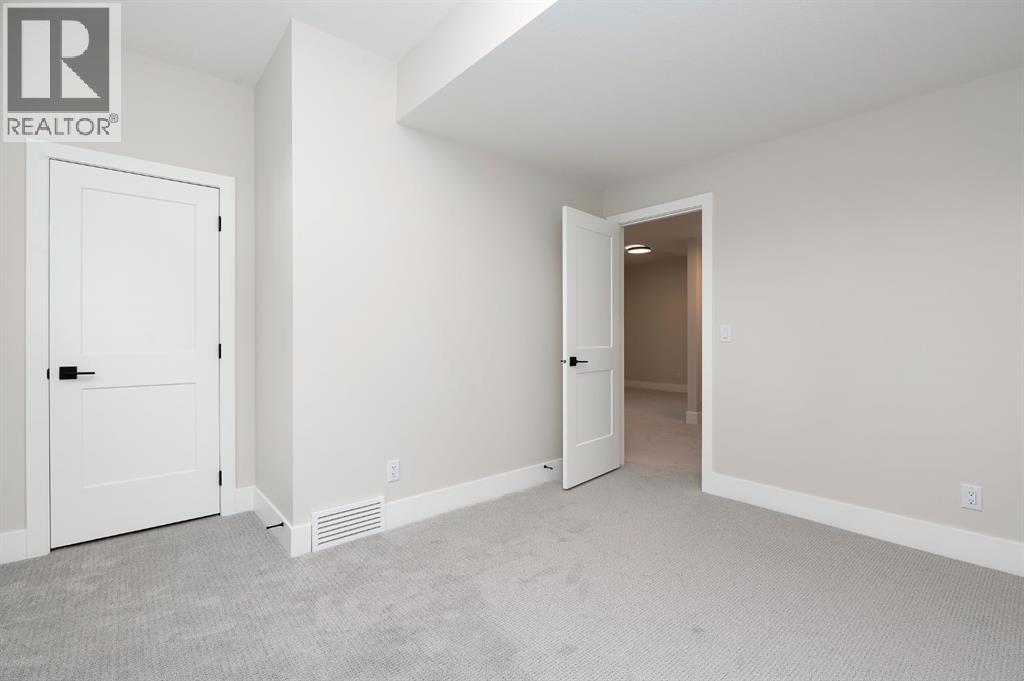 Single Family House for Sale in  West Glen Crescent SW Westgate Calgary 