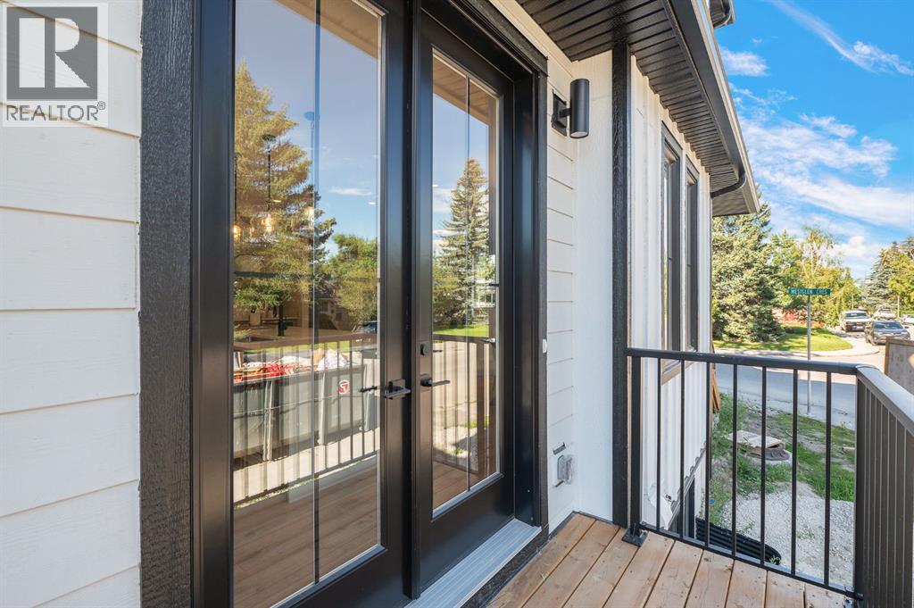 Single Family House for Sale in  West Glen Crescent SW Westgate Calgary 