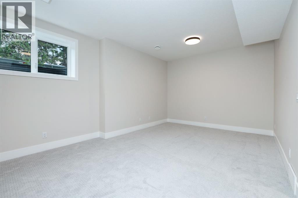 Single Family House for Sale in  West Glen Crescent SW Westgate Calgary 