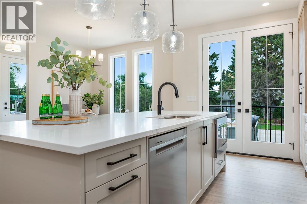 Single Family House for Sale in  West Glen Crescent SW Westgate Calgary 