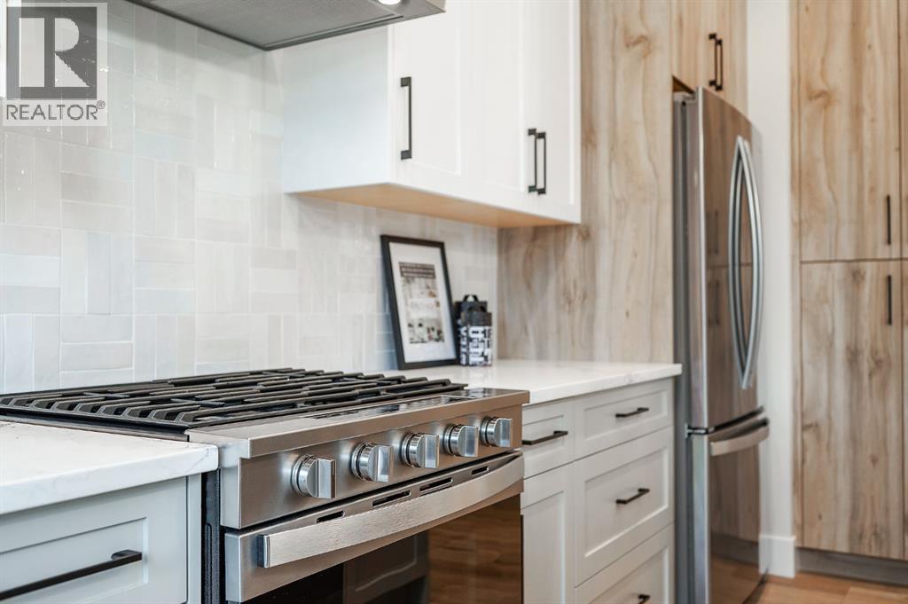 Single Family House for Sale in  West Glen Crescent SW Westgate Calgary 