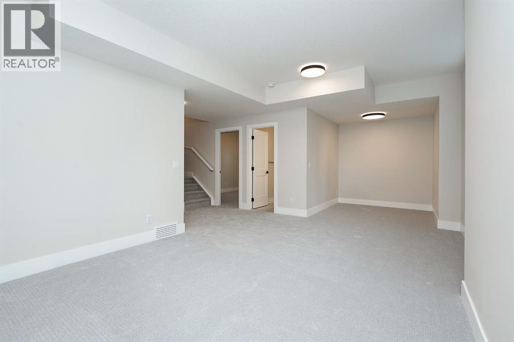 Single Family House for Sale in  West Glen Crescent SW Westgate Calgary 
