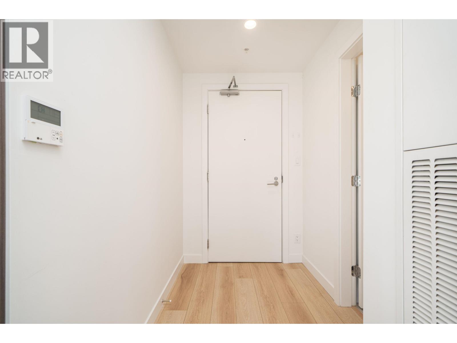 1002 2351 BETA AVENUE, Burnaby
