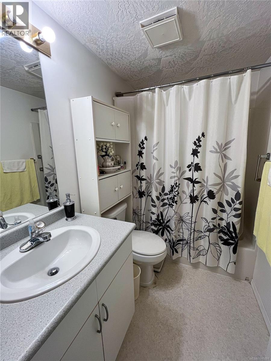 102 3855 11th Ave, Port Alberni