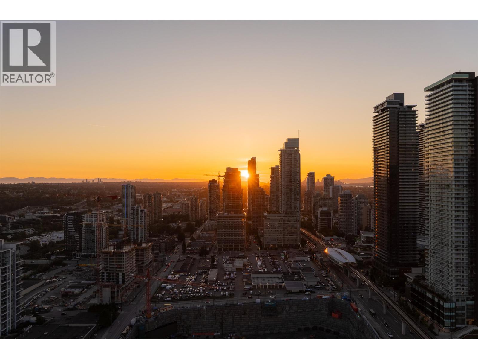 3808 4720 LOUGHEED HIGHWAY, Burnaby