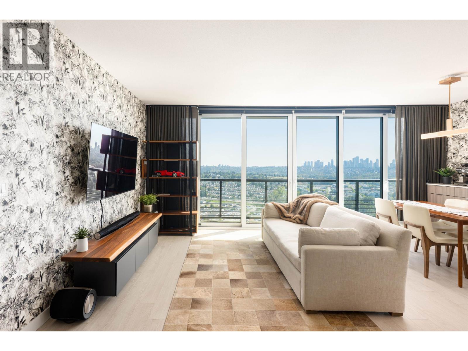 3808 4720 LOUGHEED HIGHWAY, Burnaby