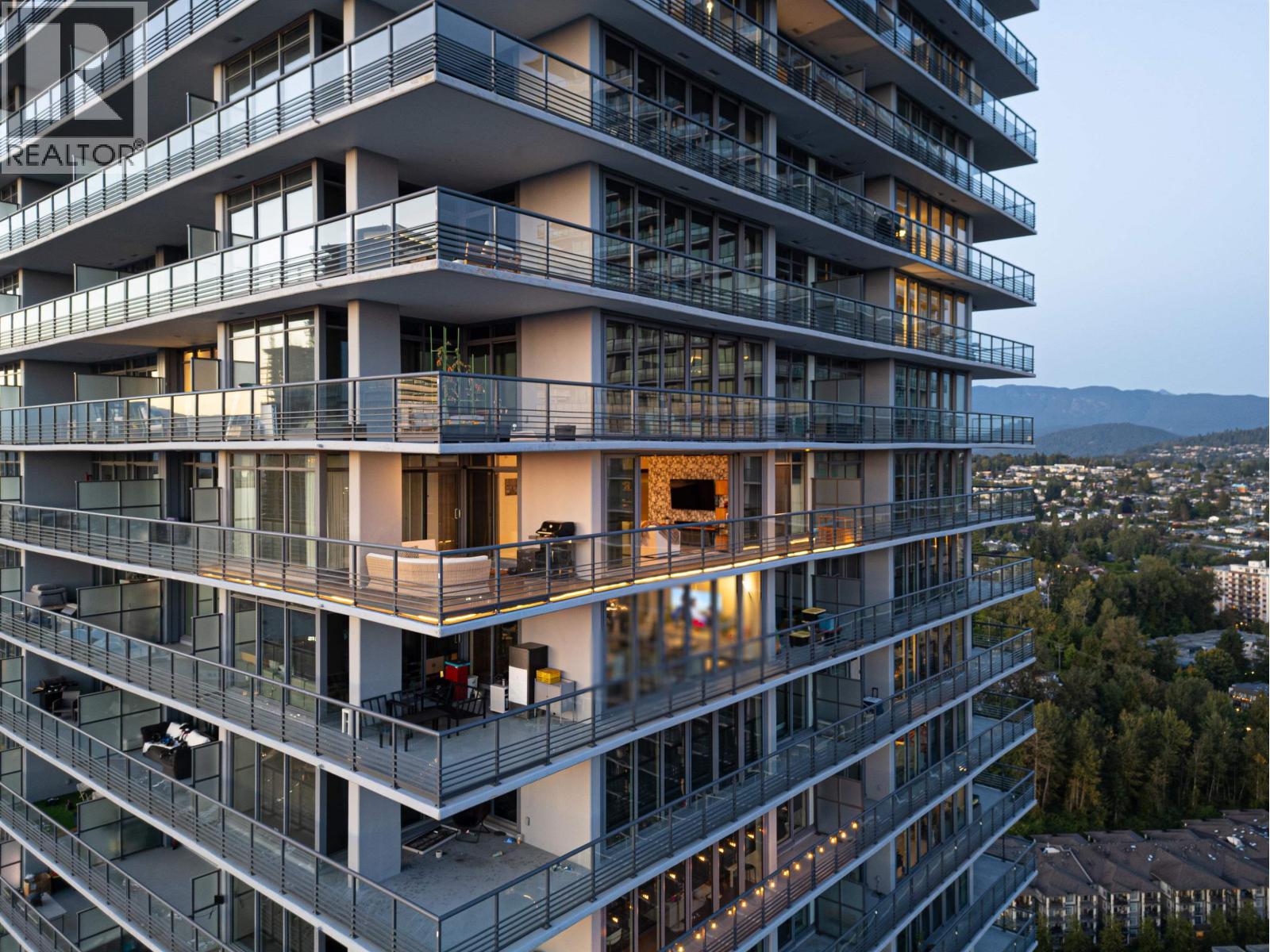 3808 4720 LOUGHEED HIGHWAY, Burnaby