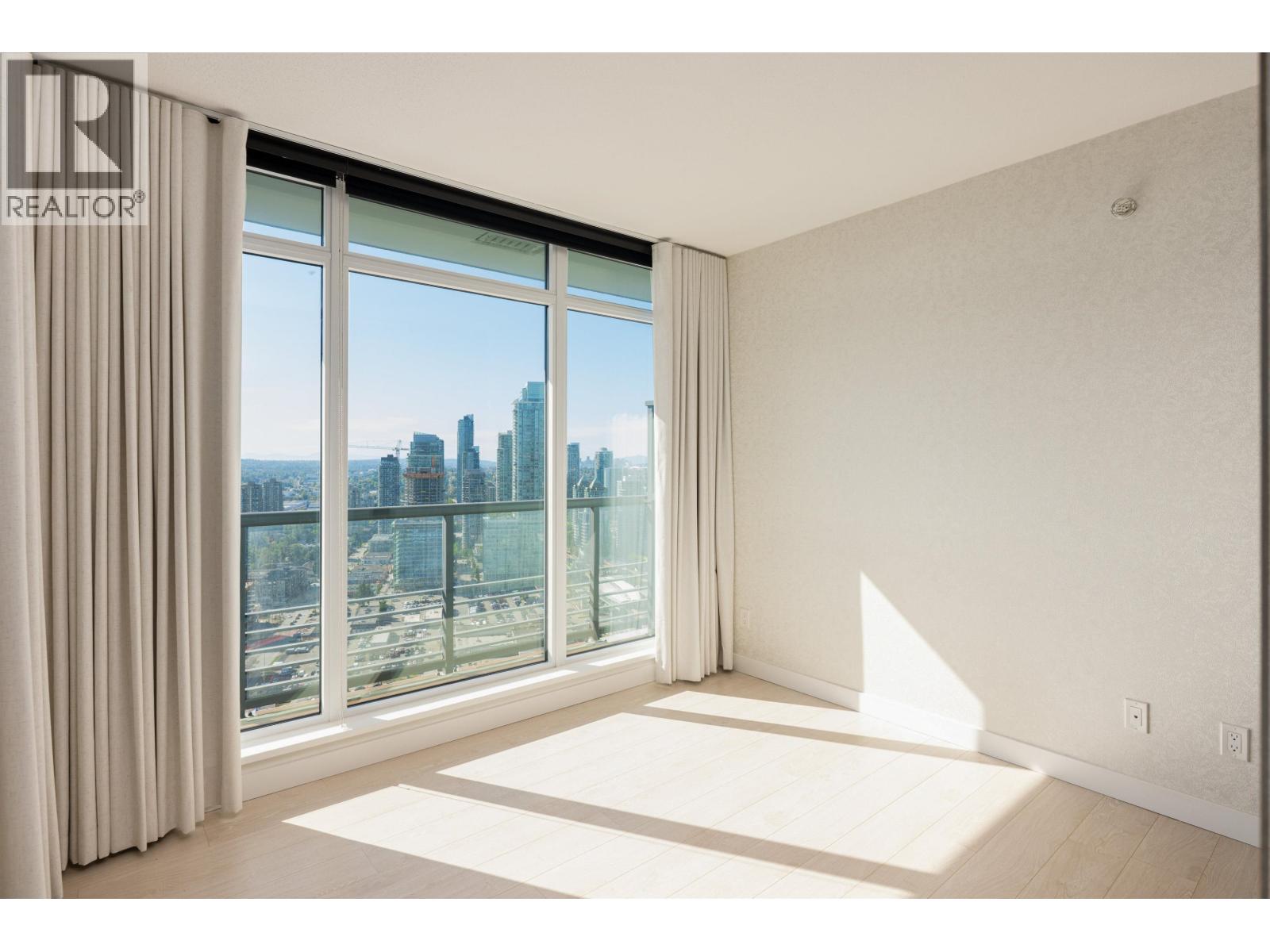 3808 4720 LOUGHEED HIGHWAY, Burnaby