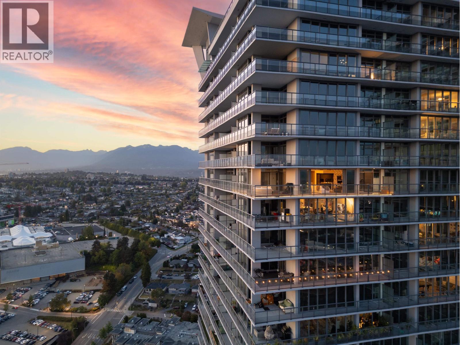 3808 4720 LOUGHEED HIGHWAY, Burnaby