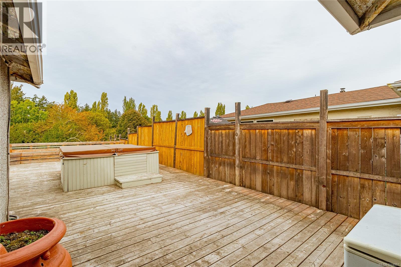  1124 Colville Road, Esquimalt