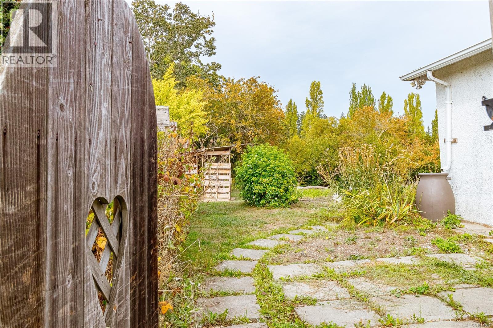  1124 Colville Road, Esquimalt