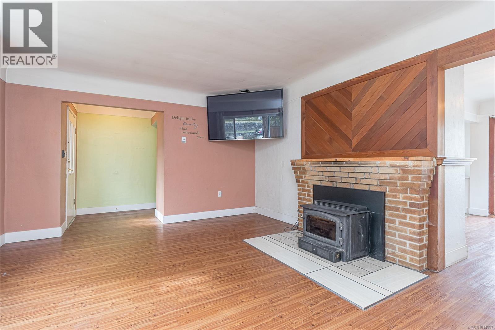  1124 Colville Road, Esquimalt