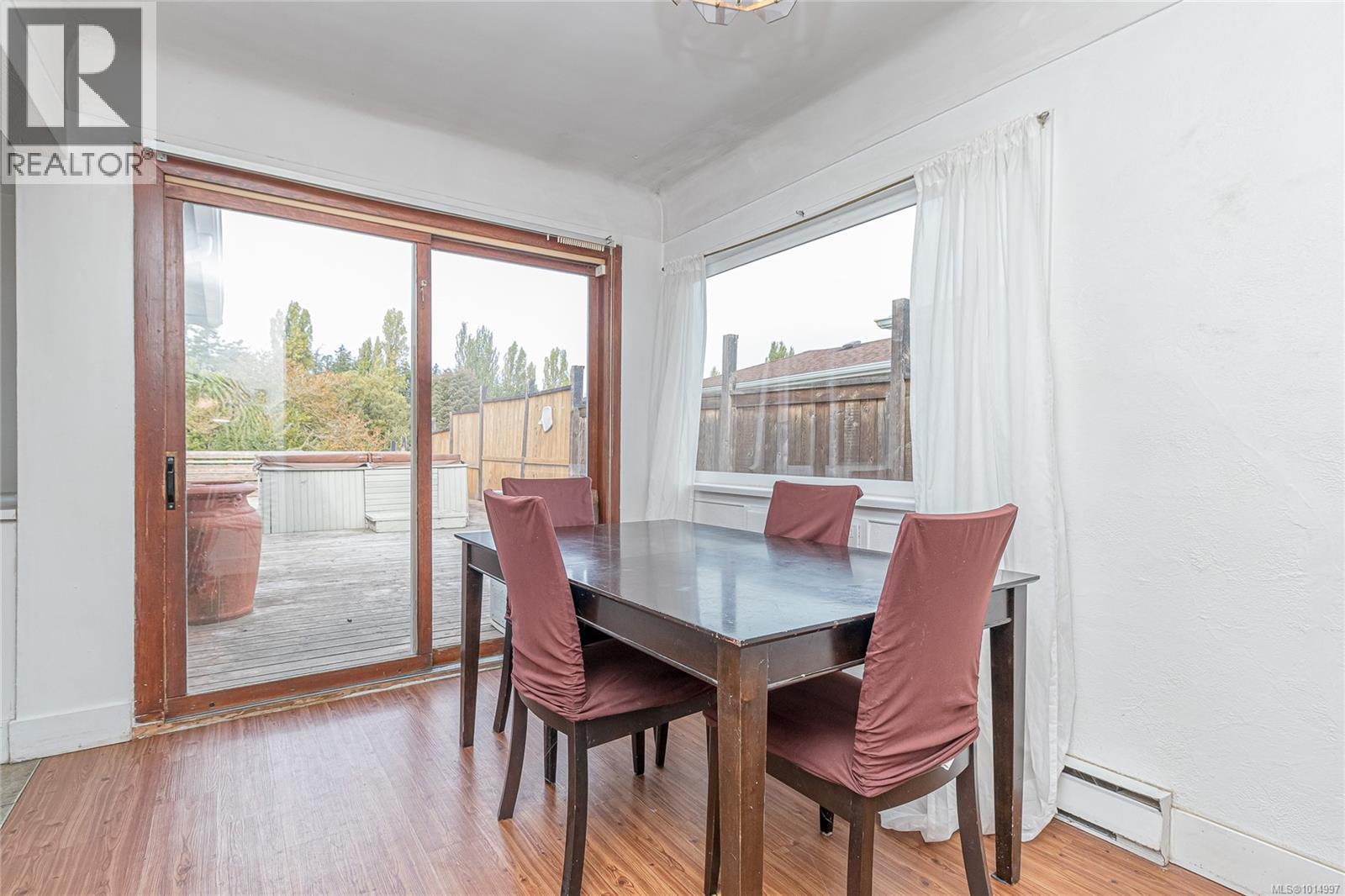  1124 Colville Road, Esquimalt