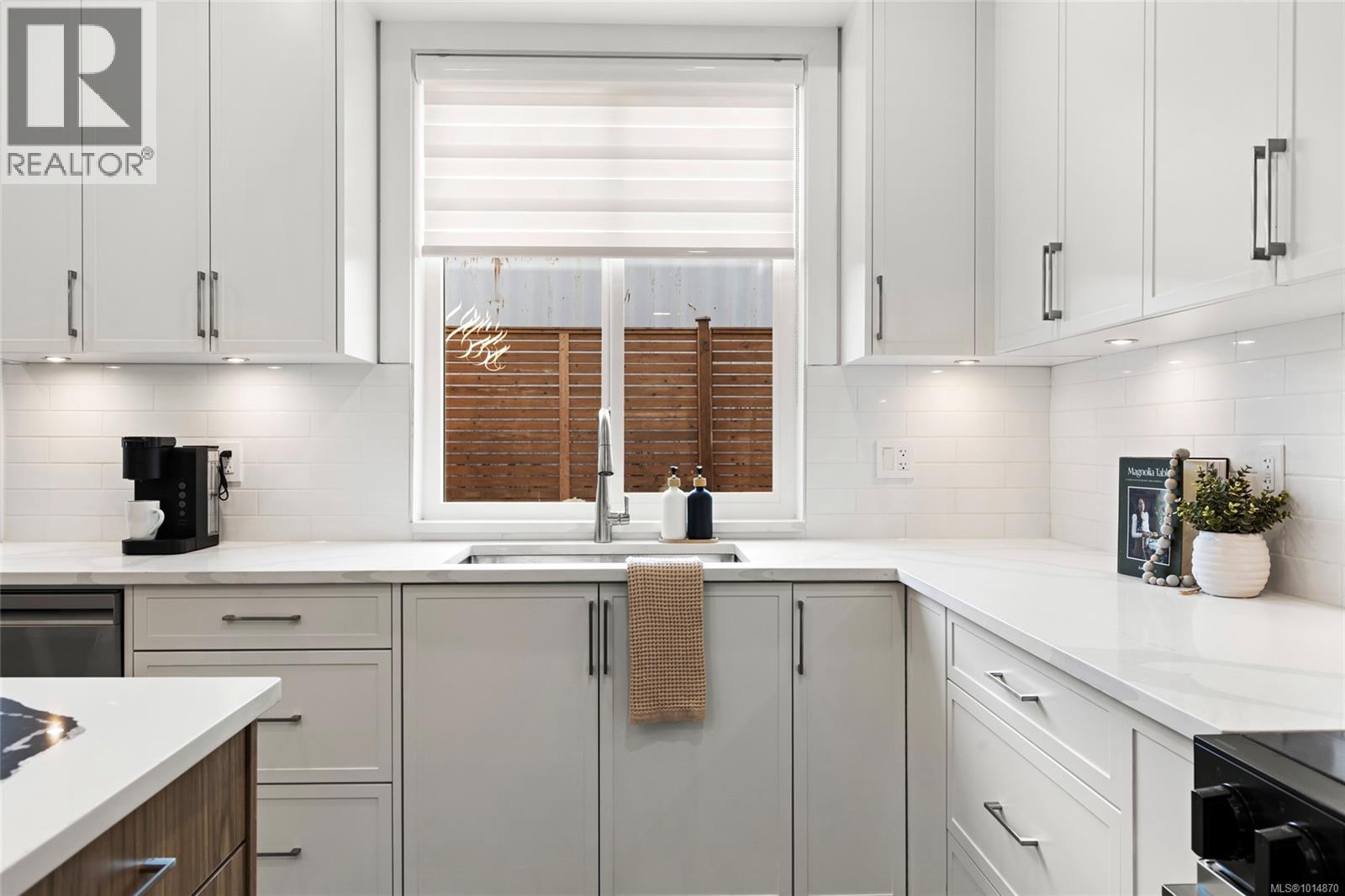 2350 Swallow Pl, Langford