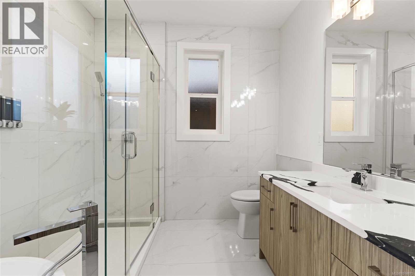 2350 Swallow Pl, Langford