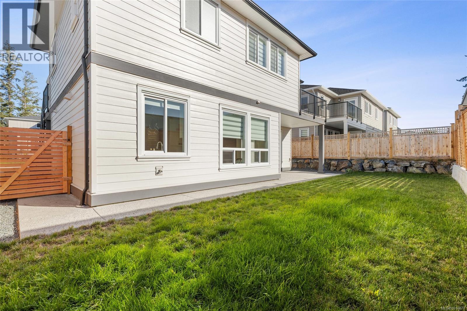 2350 Swallow Pl, Langford