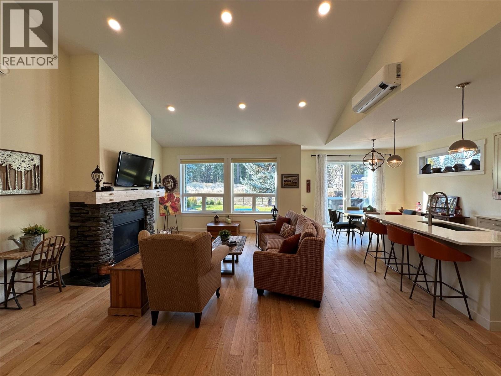 1881 FOXWOOD Trail, Windermere