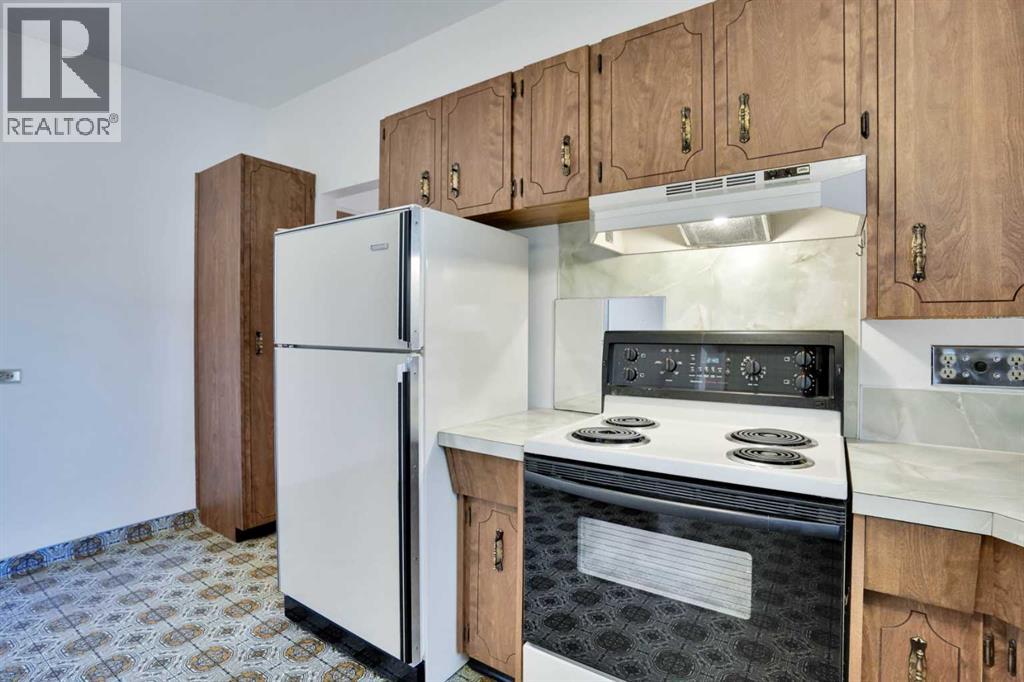 Single Family House Bungalow for Sale in  Mayland Drive NE Mayland Heights Calgary 