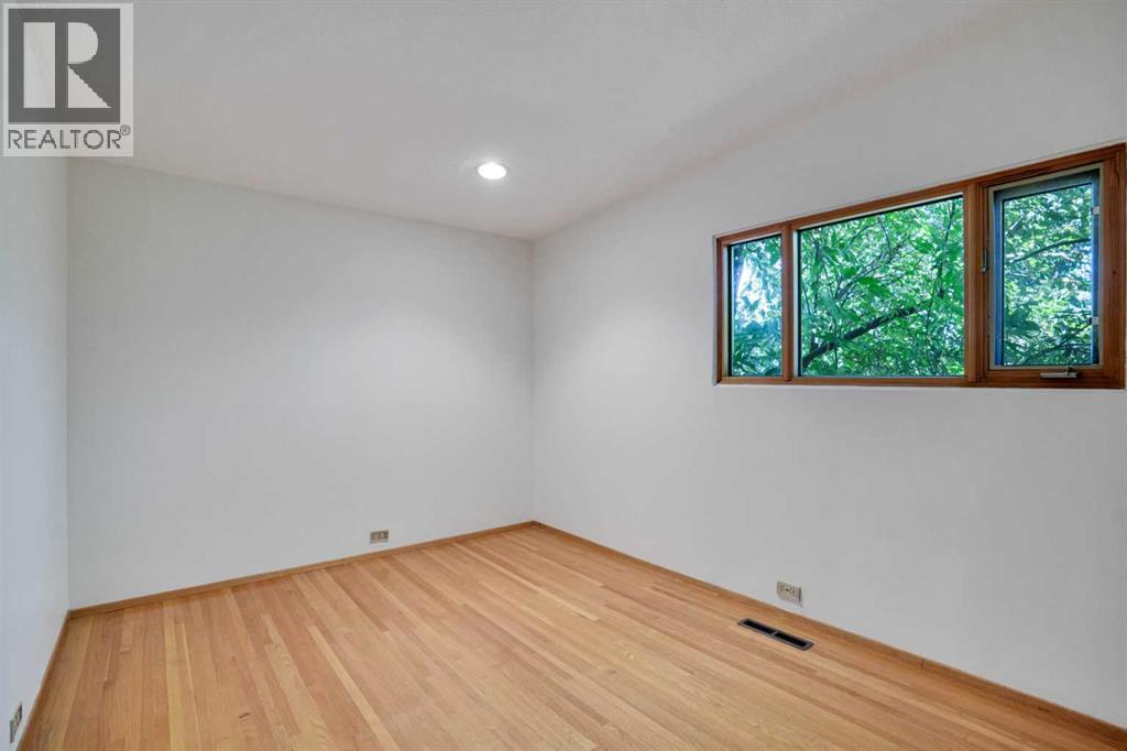 Single Family House Bungalow for Sale in  Mayland Drive NE Mayland Heights Calgary 