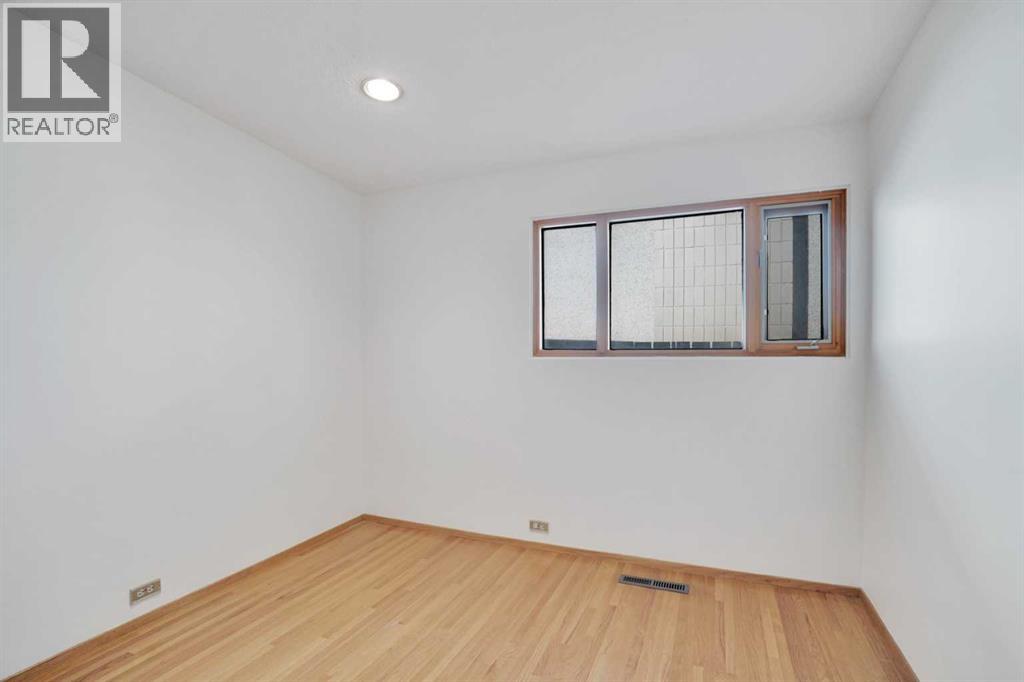 Single Family House Bungalow for Sale in  Mayland Drive NE Mayland Heights Calgary 