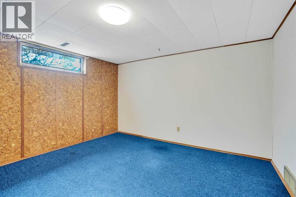 Single Family House Bungalow for Sale in  Mayland Drive NE Mayland Heights Calgary 
