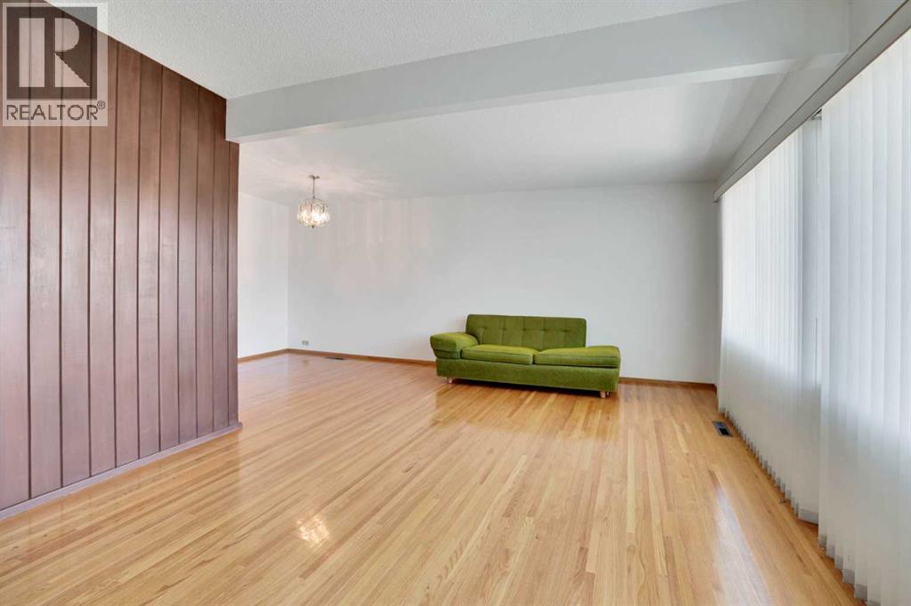 Single Family House Bungalow for Sale in  Mayland Drive NE Mayland Heights Calgary 