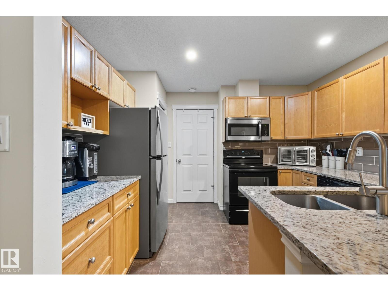 #35C 79 BELLEROSE DR, St. Albert