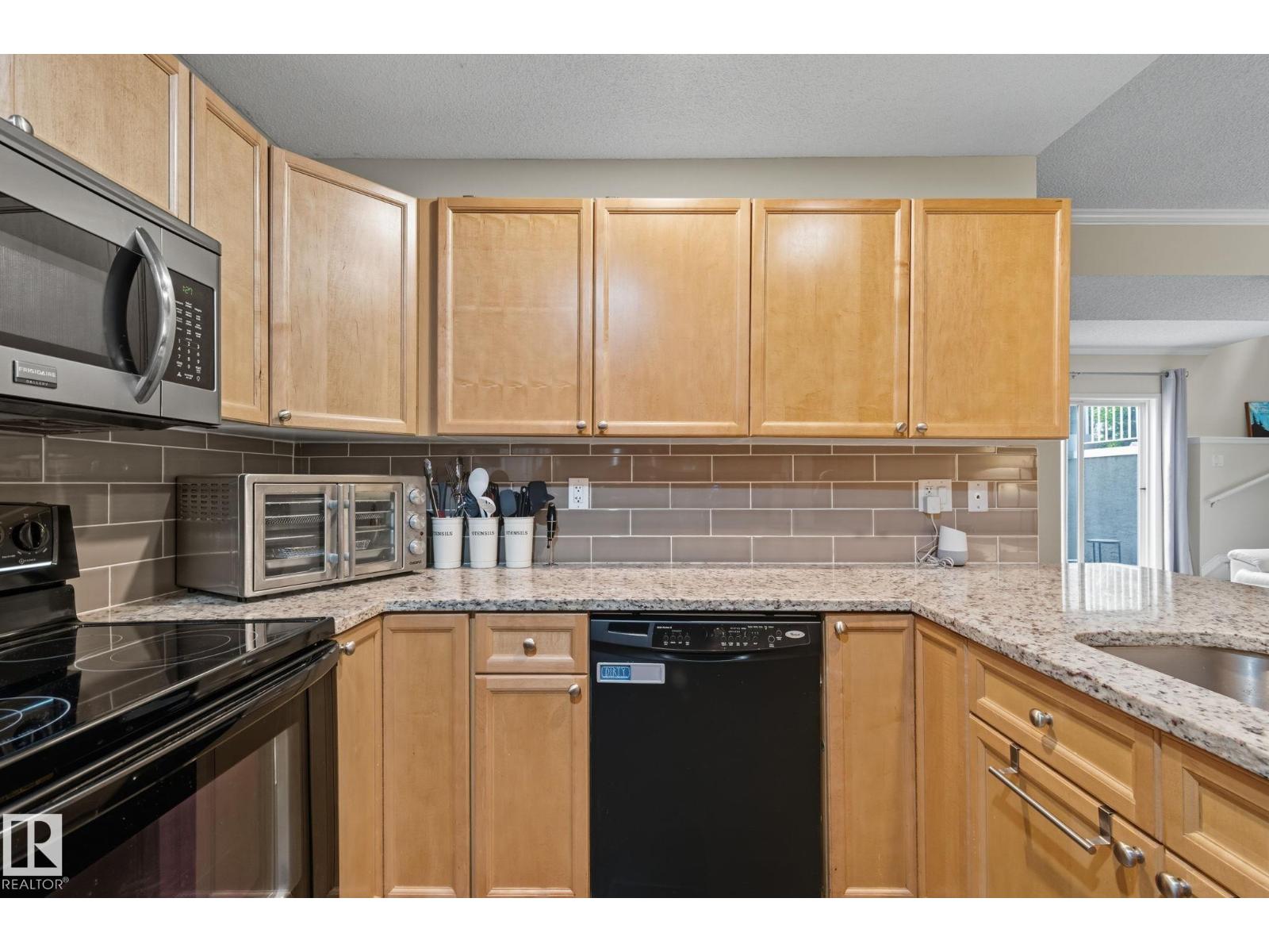 #35C 79 BELLEROSE DR, St. Albert