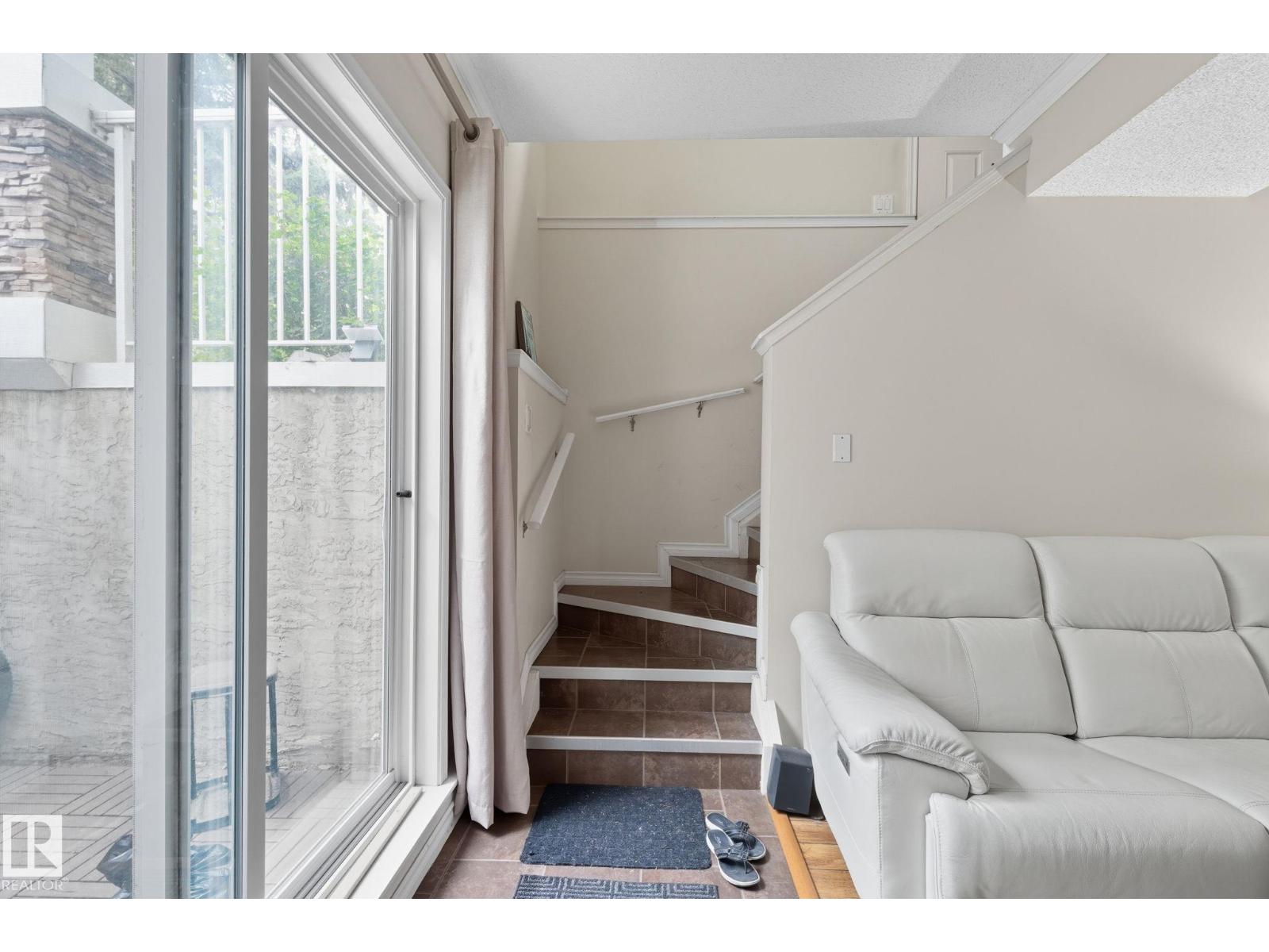 #35C 79 BELLEROSE DR, St. Albert