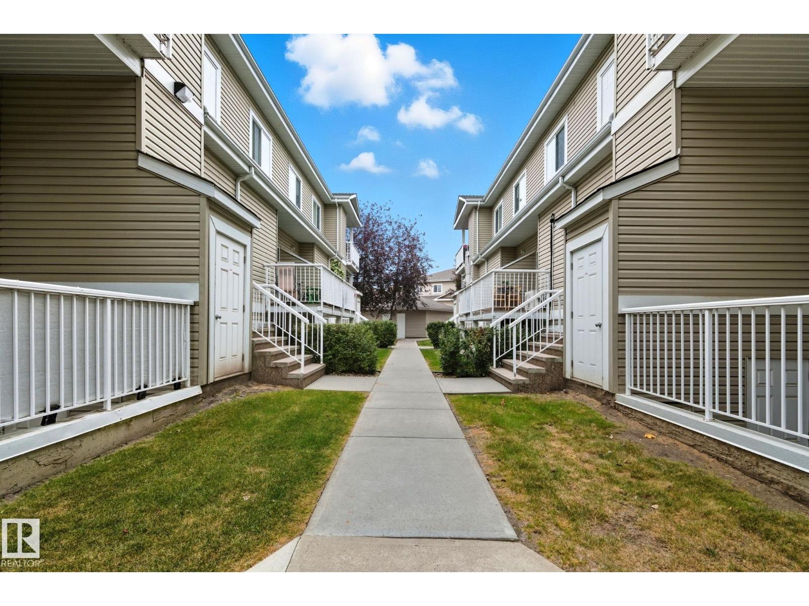 #35C 79 BELLEROSE DR, St. Albert