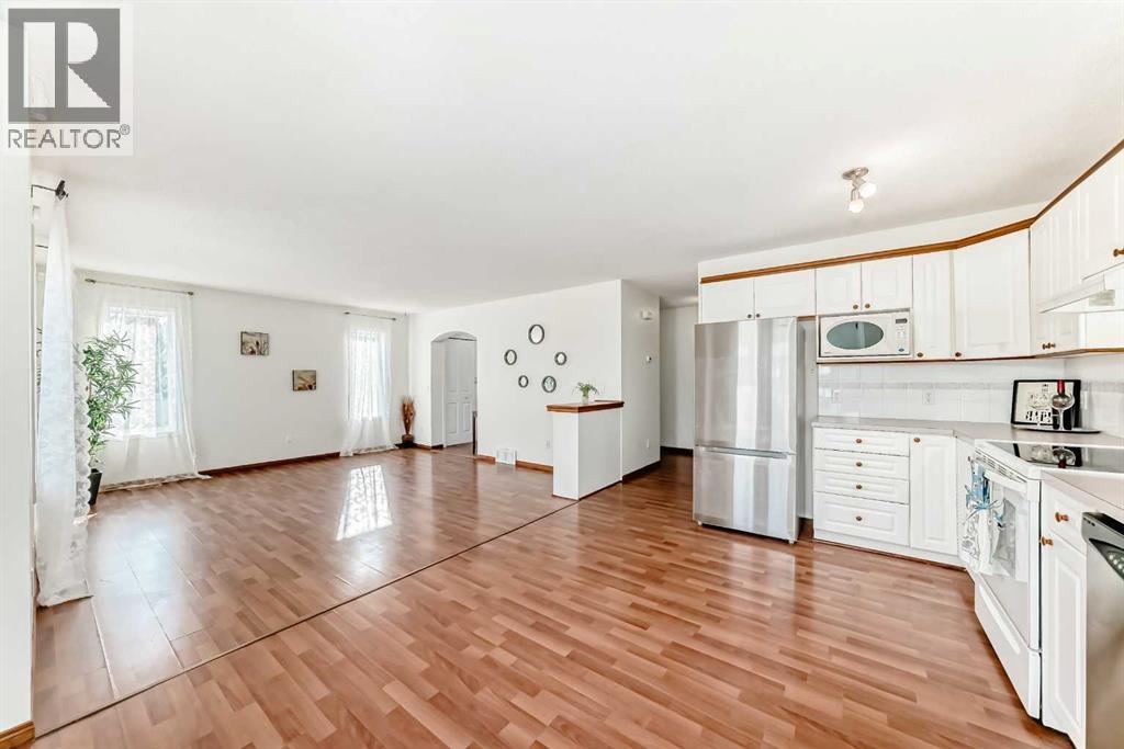 Single Family House for Sale in  Bridlewood Circle SW Bridlewood Calgary 